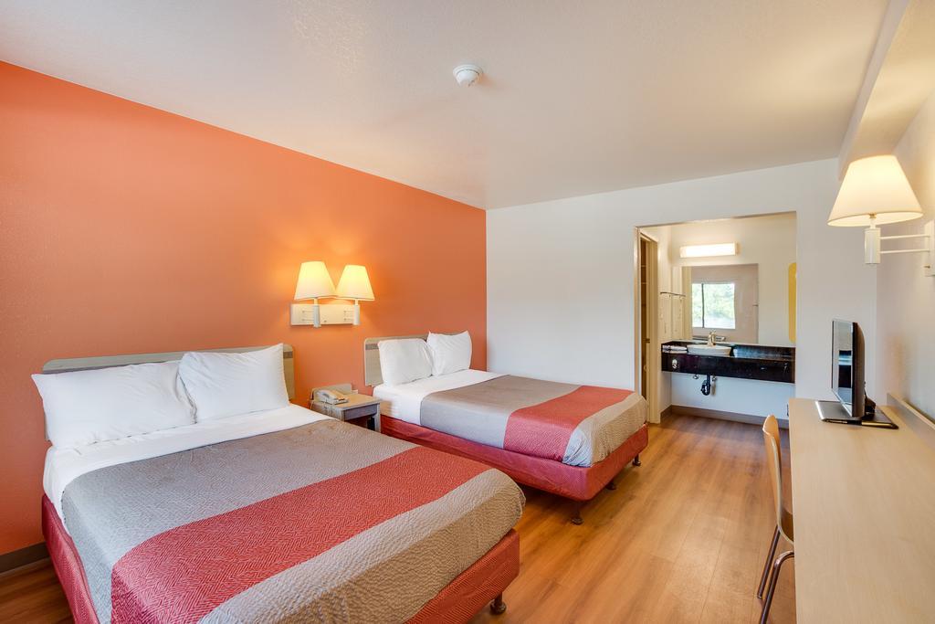 Motel 6-Columbus, Oh - West Экстерьер фото