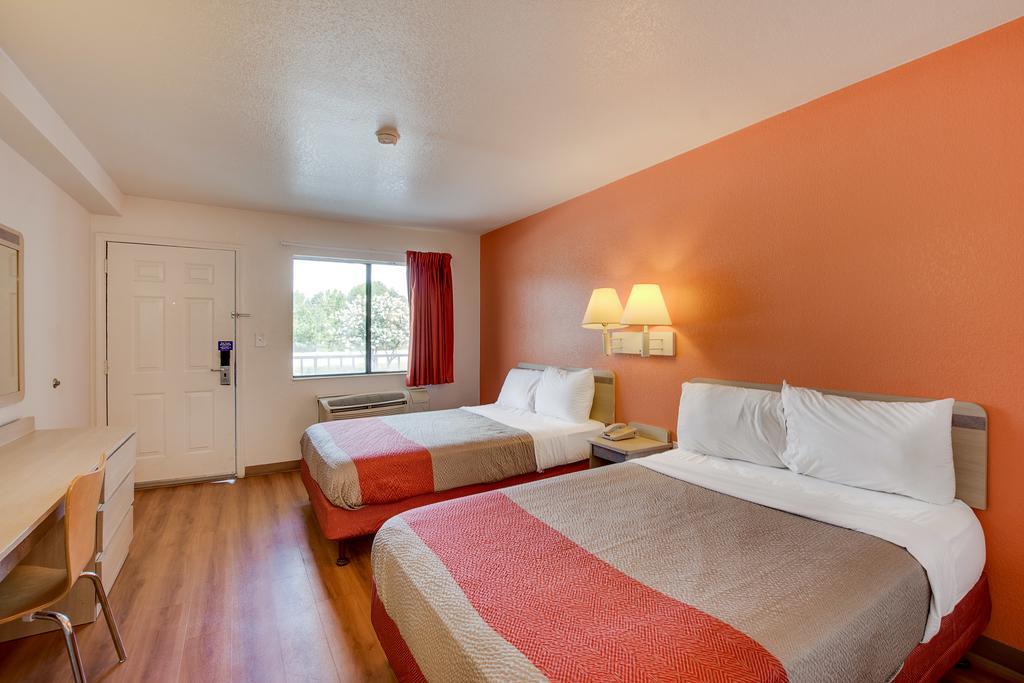 Motel 6-Columbus, Oh - West Экстерьер фото