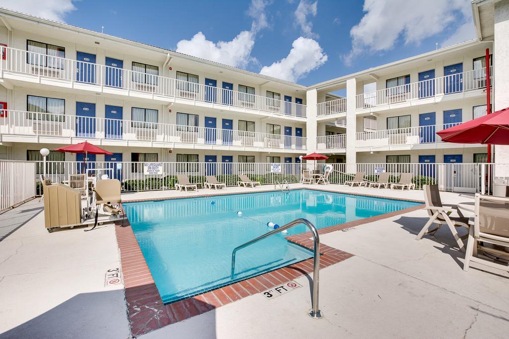 Motel 6-Columbus, Oh - West Экстерьер фото