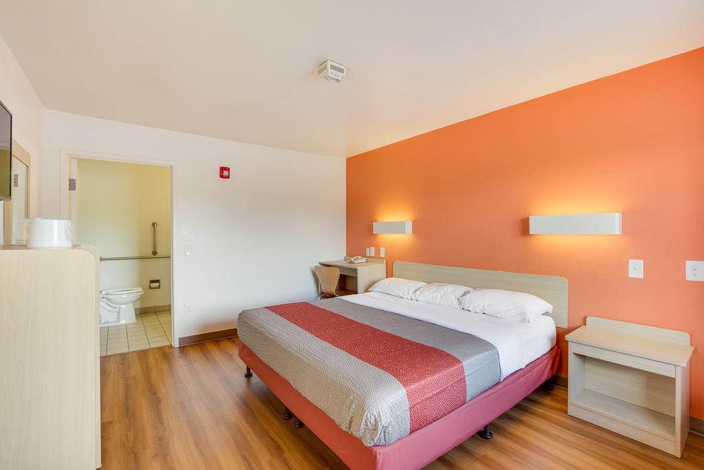 Motel 6-Columbus, Oh - West Экстерьер фото