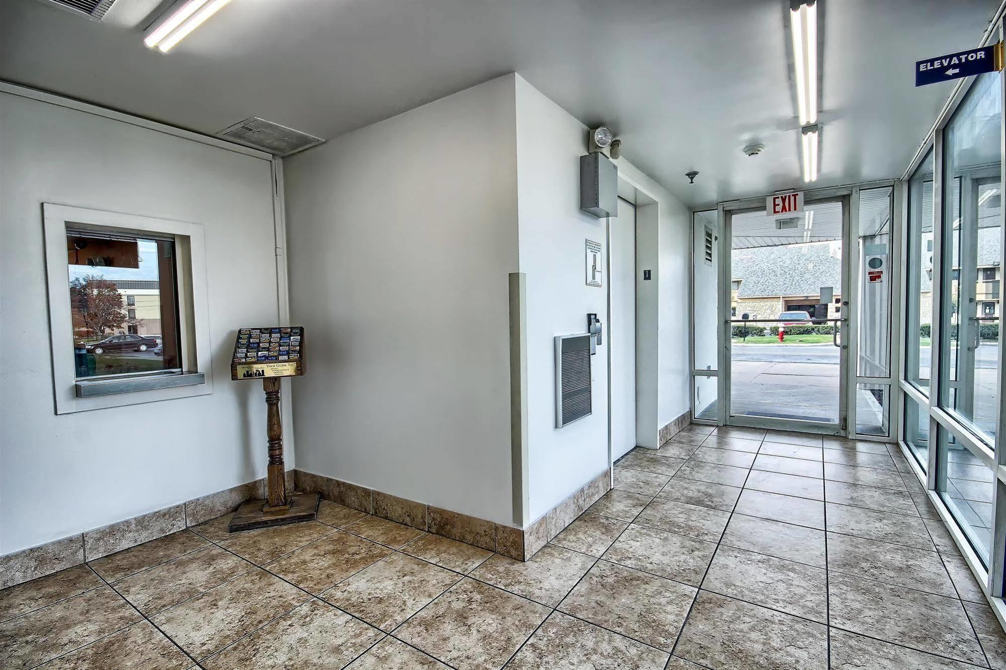 Motel 6-Columbus, Oh - West Экстерьер фото