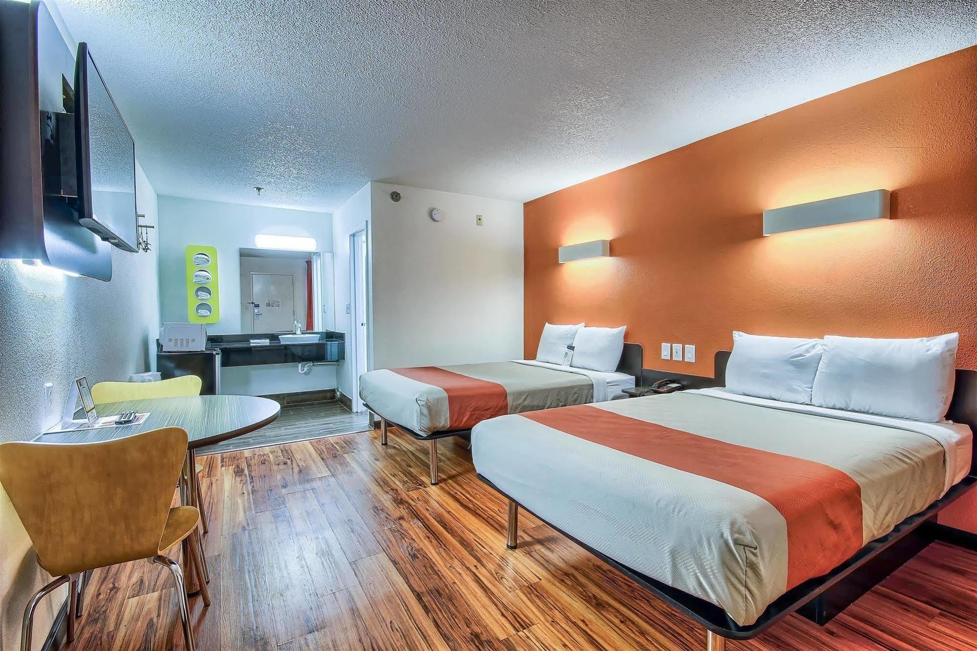 Motel 6-Columbus, Oh - West Экстерьер фото